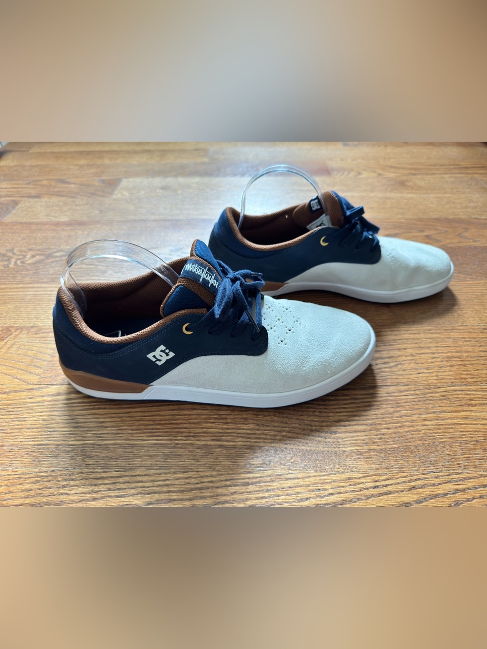 DC Mikey Taylor 2 S Men’s 10.5 Gray Navy Suede Skate Shoes